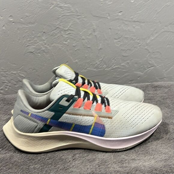 🔥🔥 NIKE Air Zoom Pegasus 38 Premium Running Shoes Blue Pink Women Sz 11 - EUC - Picture 2 of 12